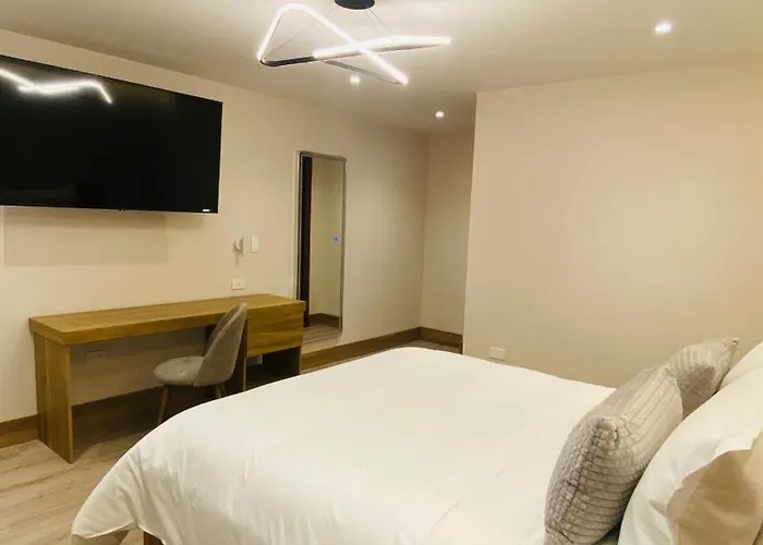 Saya Hotel & Suites